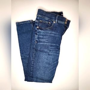 Express High Waisted Medium Wash Double Button Skinny Cropped Jean Leggings Sz 8